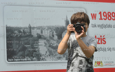 Na ulicach Gdanska pojawily sie billboardy na przyczepach...