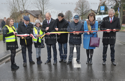 Żukowo. Oficjalne otwarcie ul. Armii Krajowej, drogi...