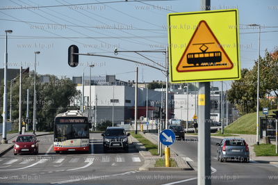 Gdańsk Chełm. Aleja Wincentego Witosa. Autobus miejski...