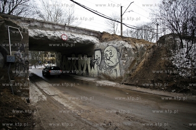 Sopot. Przejazd pod wiaduktem kolejowym w ciagu ul....