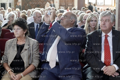 Gdansk. Dwor Artusa. Wyklad Guya Sormana i uroczystosc...