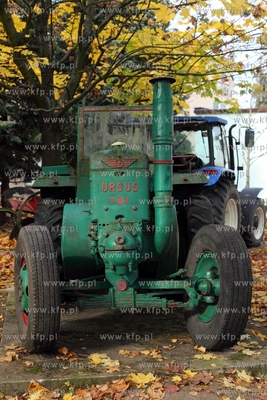 Traktor Ursus C451, ktory od przeszło 40 lat zdobi...