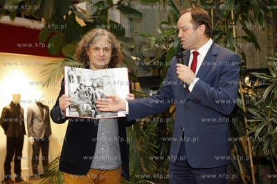 Centrum Handlowe Manhattan w Gdansku. Promocja albumu...