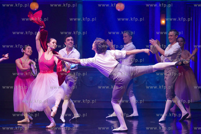 Włoska noc. Gala Sylwestrowo-noworoczna. Nz. balet.
31.12.2016
fot....