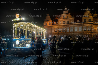 Świetlisty tramwaj Gdańskich Autobusów i Tramwajów,...