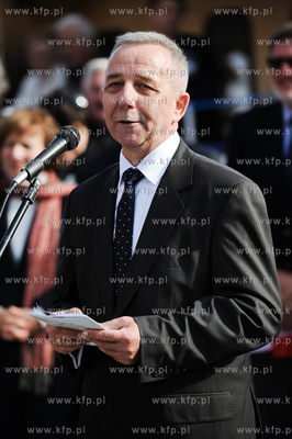 Gdansk. Nabrzeze Targu Rybnego. Chrzest Zaglowca- Kapitan...