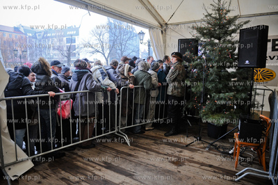 Gdansk. Targ Weglowy. XVII Wigilia dla ubogich, samotnych...
