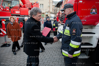 Gdansk. Komenda Wojewodzkiej PSP w Gdansku. Przekazanie...