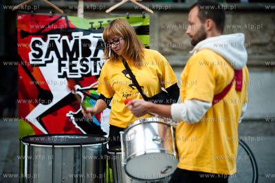 Gdansk. Dlugi Targ. Sama Street Shows oraz Flash Mob...