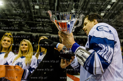 Gdansk. Hala Olivia. Mecz pierwszej ligi hokeja MH...