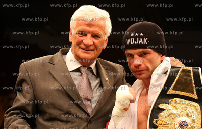 Gdynia, Gala boksu zawodowego. Nz. Marszalek Jan Kozlowski...