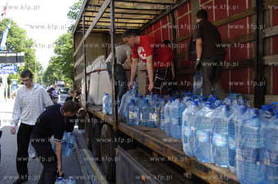 Slupsk. 24 tony darow przekazak slupski oddzial PCK...