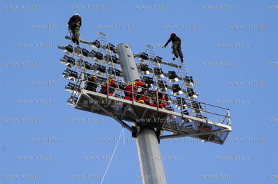 Warsztaty ratownictwa wysokosciowego w Gdyni. Uczestnikami...