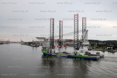 Zbudowany w Gdyni  przez Stocznie CRIST Innovation...