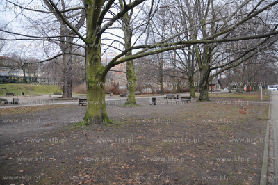 Gdynia. Park w rejonie ulic Legionow i Pilsudskiego....