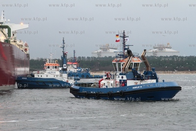 Metanowiec Al Nuaman z katarskim LNG wplynal do Gazoportu...