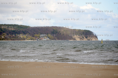 Sobota 25 kwietnia 2020 roku w Sopocie, godziny przedpołudniowe...