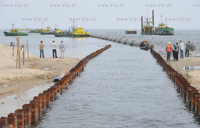 Prace przy budowie wylotow sopockich potokow w glab...