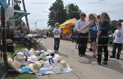Pielgrzymka i odpust Matki Boskiej Krolowej Kaszub...