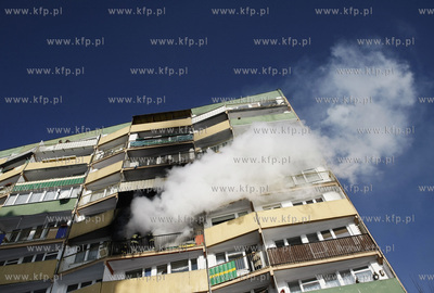 Gdansk Przymorze.Pozar wybuchl na piatym pietrze w...