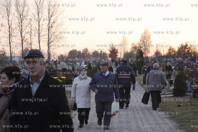 Gdansk. Cmentarz lostowicki. 31.10.2010 fot. Krzysztof...