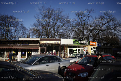 Gdansk. Sklepiki przy dworcu Gdansk Wrzeszcz.
07.03.2011
fot....