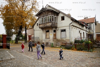 Nowy Dwor Gdanski. Dom przy ul. Mikolaja Kopernika.
13.10.2013
fot....