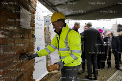 Uroczystość wmurowania aktu erekcyjnego na Wyspie...