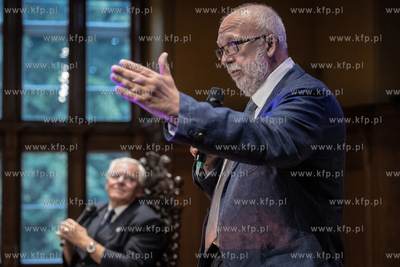 Ratusz Staromiejski. Spotkanie z Michałem Targowski,...