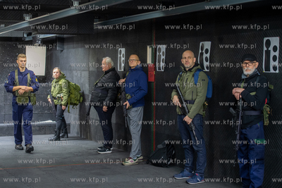 Akademia Marynarki Wojennej w Gdyni. Trenuj w wojskiem...