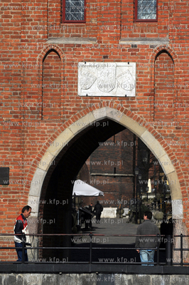 Gdansk, Dlugie Pobrzeze. Gotycka Brama Mariacka II...