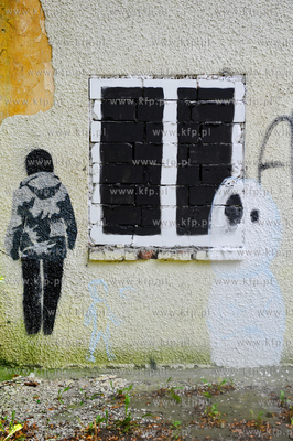 Gdansk Oliwa. Niszczejacy budynek po dawnej piekarni...