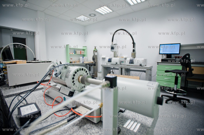 Politechnika Gdanska. Uroczyste otwarcie Centrum Nanotechnologii.
22.02.2013
fot....