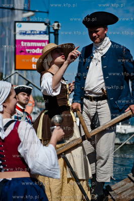 Gdansk. Rybackie Pobrzeze. Baltic Sail. Inscenizacja...