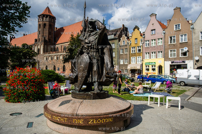 Gdansk. Wielki piknik na placu Swietopelka, zorganizowany...