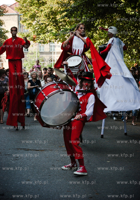 Trzynasta edycja Miedzynarodowego Festiwalu Teatrow...
