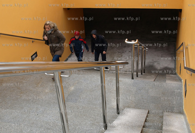 Zakonczono kolejny etap przebudowy wezla Wzgorze sw....