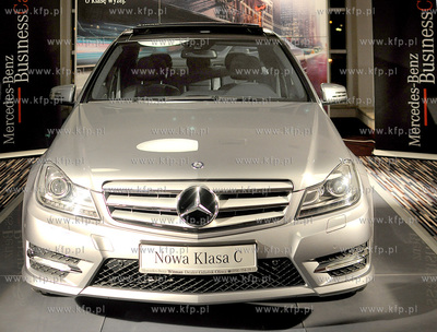 Mercedes - Nowa Klasa C. Stoisko  Autoryzowanego Dealera...
