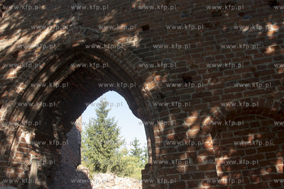 Woclawy - wies na Zulawach Gdanskich. Ruiny gotyckiego...