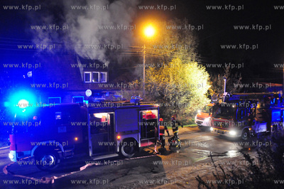 Pożar na Oruni Dolnej. Pożar wybuchł ok. 21.20 w...