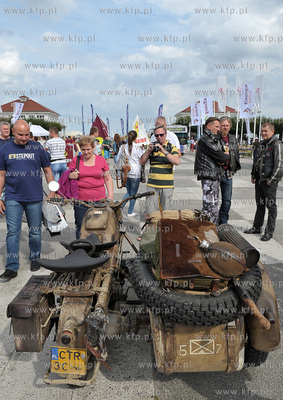 Sopot. Skwer Kuracyjny. Zlot zabytkowych motocykli....