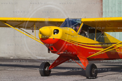 Aeroklub Gdanski w Pruszczu Gdanskim. Bryza Extra 2014....