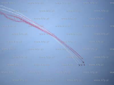 Próby lotnicze przed pokazami z okazji Dni Marynarki...