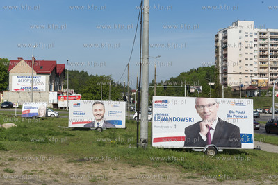 Gdynia Wielki Kack, ul. Chwaszczyńska. Billboardy...