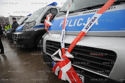 Komenda Miejska Policji w Gdyni. Nz uroczyste przekazanie...