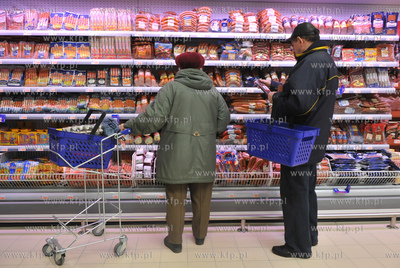 Oficjalne otwarcie dla klientow centrum handlowego...