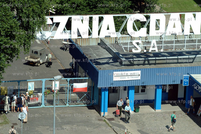 Stocznia Gdanska - brama nr 2.
6.08.2003
Fot. Maciej...