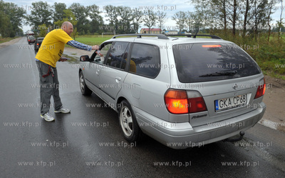 Mieszkancy Trojmiasta walcza o budowe drogi, ktora...
