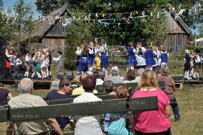 Kaszubski Park Etnograficzny - skansen we Wdzydzach...