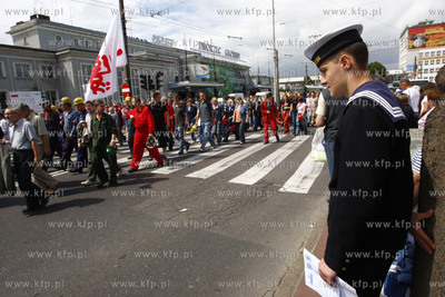Gdynia.  Obrona stoczni polską racją stanu - pod...